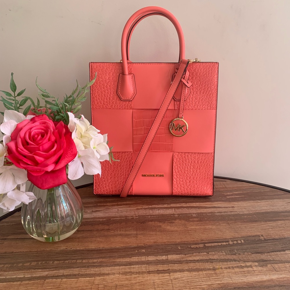 Michael Kors Medium Shopper Crossbody Grapefruit